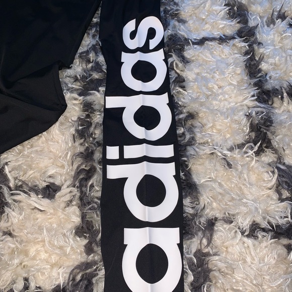 Girls Adidas Leggings - Picture 2 of 4